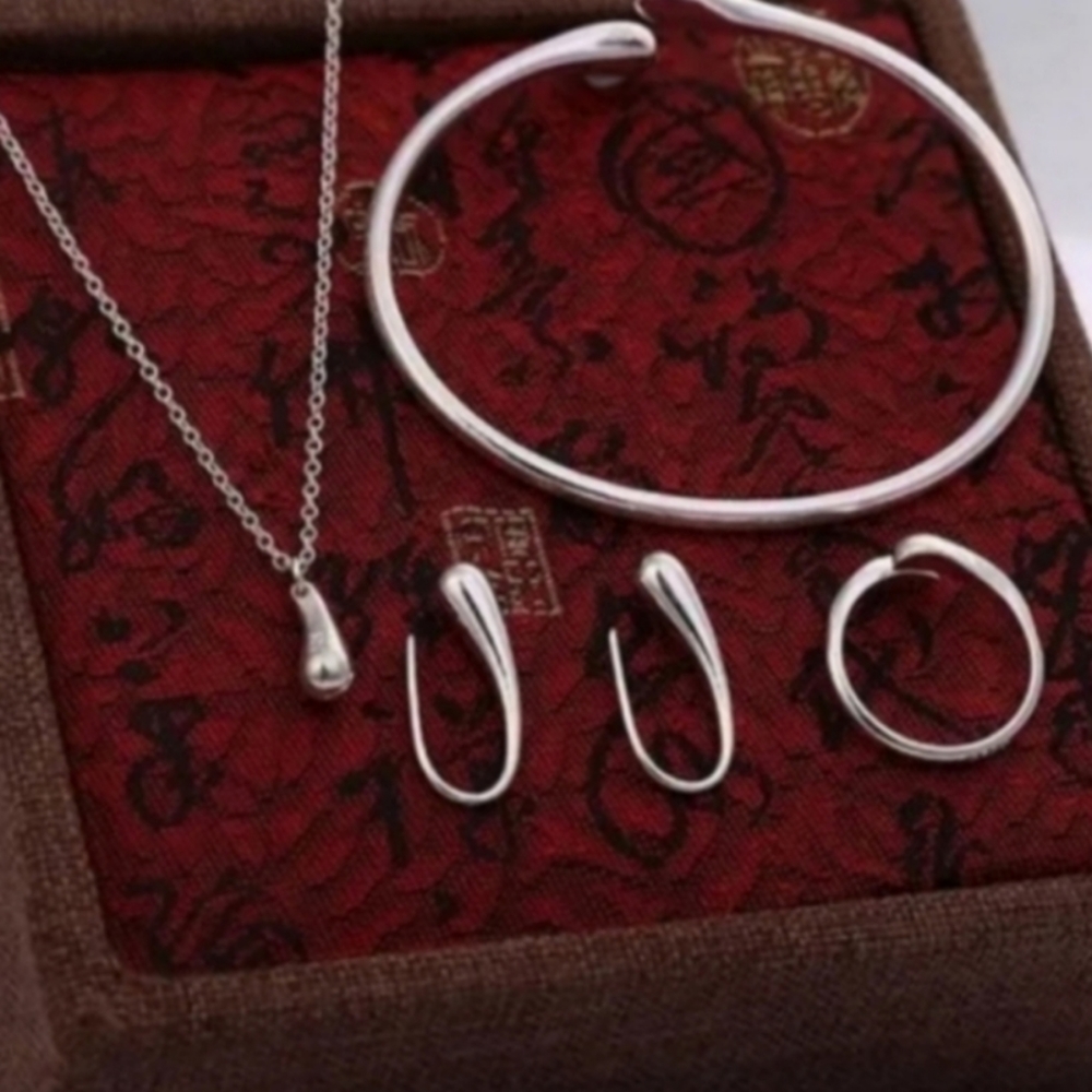 925 Sterling Silver Waterdrop Jewelry Set Bracelet Necklace Earrings and Ring - Picture 5 of 16